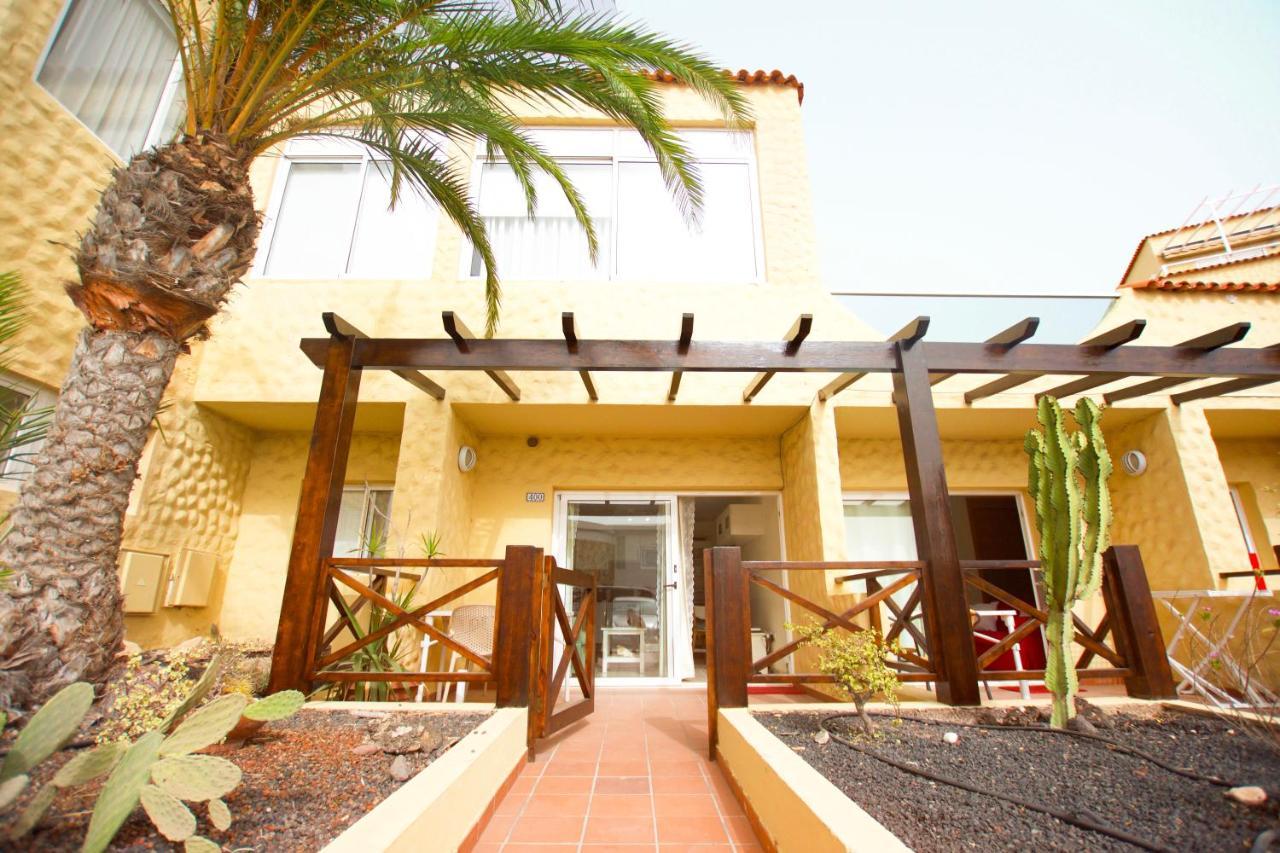 Book Jet - Hibiscus Beach Front Коста Калма Екстериор снимка