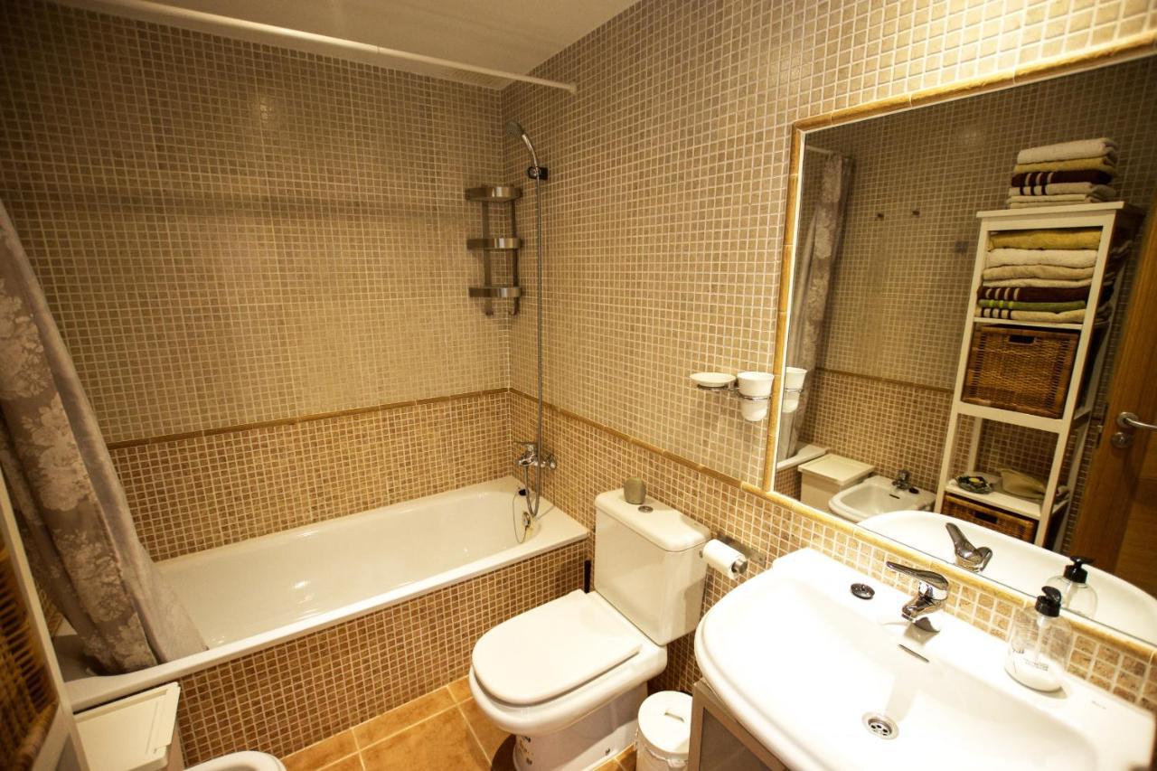 Book Jet - Hibiscus Beach Front Коста Калма Екстериор снимка