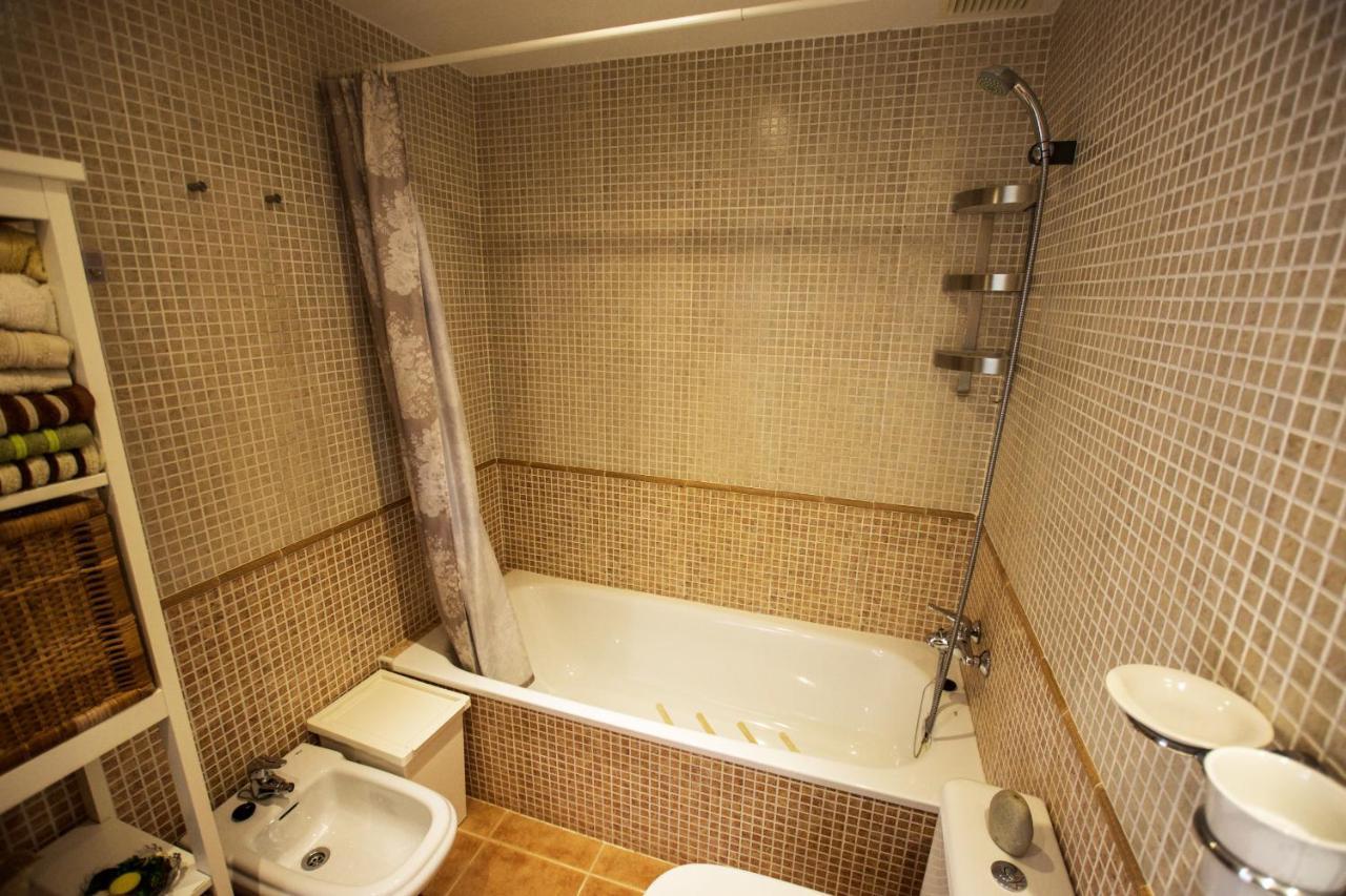 Book Jet - Hibiscus Beach Front Коста Калма Екстериор снимка